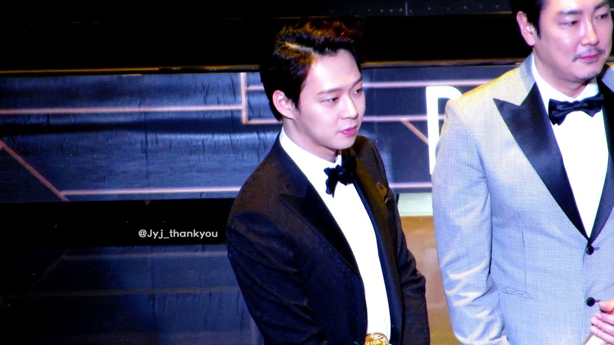 HQ PICS + GIFS] 141217 Park Yoo...